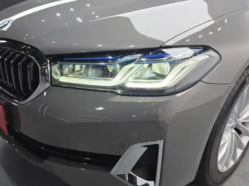 2022 BMW 5 серии с пробегом 50 019 км