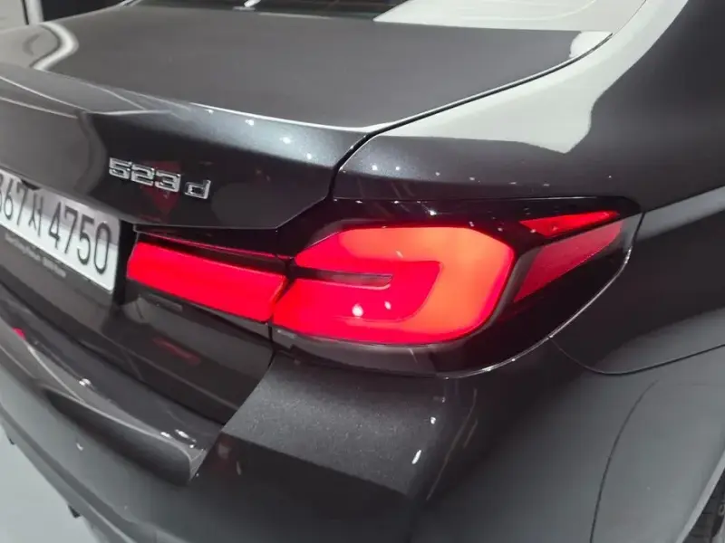 2022 BMW 5 серии с пробегом 41 379 км
