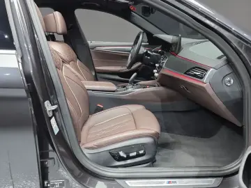 2022 BMW 5 серии с пробегом 41 379 км