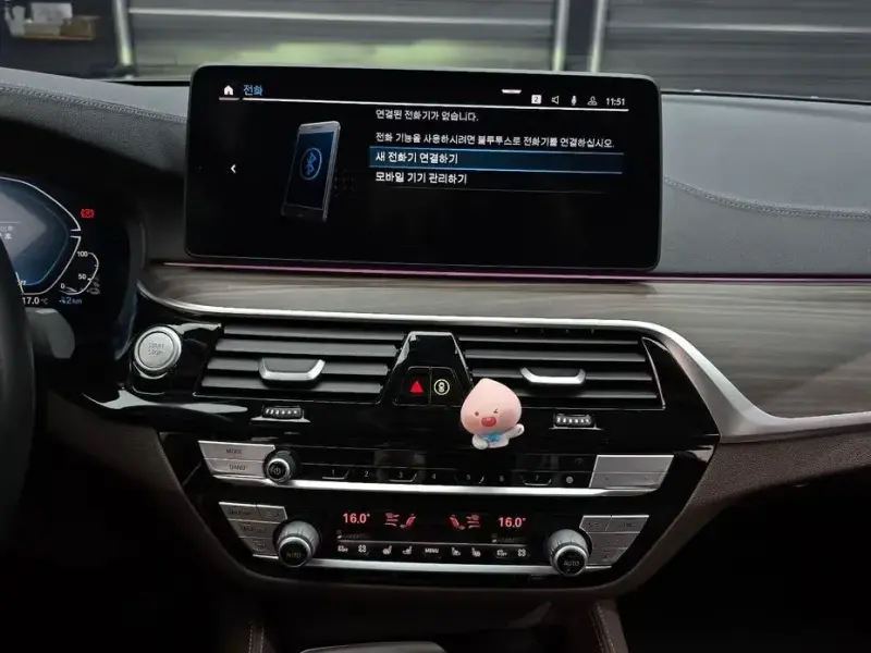 2022 BMW 5 серии с пробегом 50 019 км