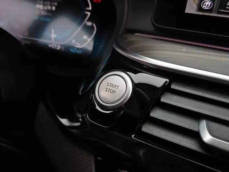 2022 BMW 5 серии с пробегом 50 019 км