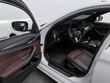 2023 BMW 5 серии с пробегом 38 383 км