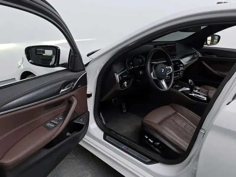 2023 BMW 5 серии с пробегом 38 383 км