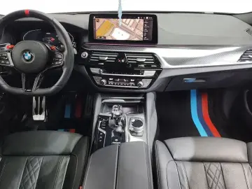 2022 BMW 5 серии с пробегом 46 323 км