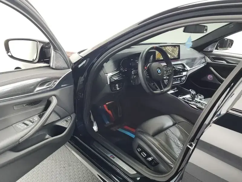 2022 BMW 5 серии с пробегом 46 323 км