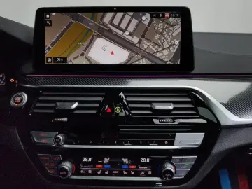 2022 BMW 5 серии с пробегом 46 323 км