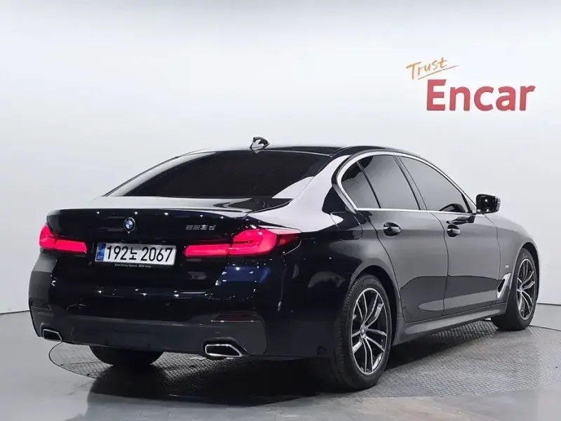 2023 BMW 5 серии с пробегом 86 095 км