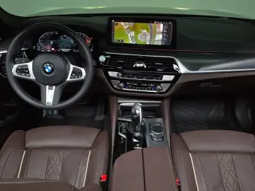 2023 BMW 5 серии с пробегом 86 095 км