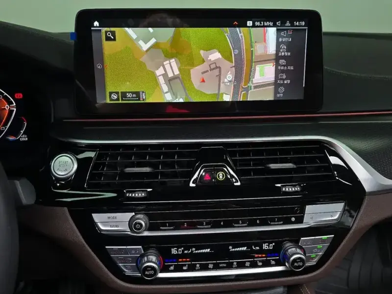 2023 BMW 5 серии с пробегом 86 095 км