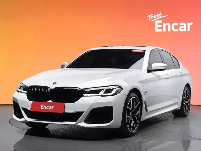2023 BMW 5 серии с пробегом 30 582 км