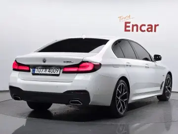 2023 BMW 5 серии с пробегом 30 582 км