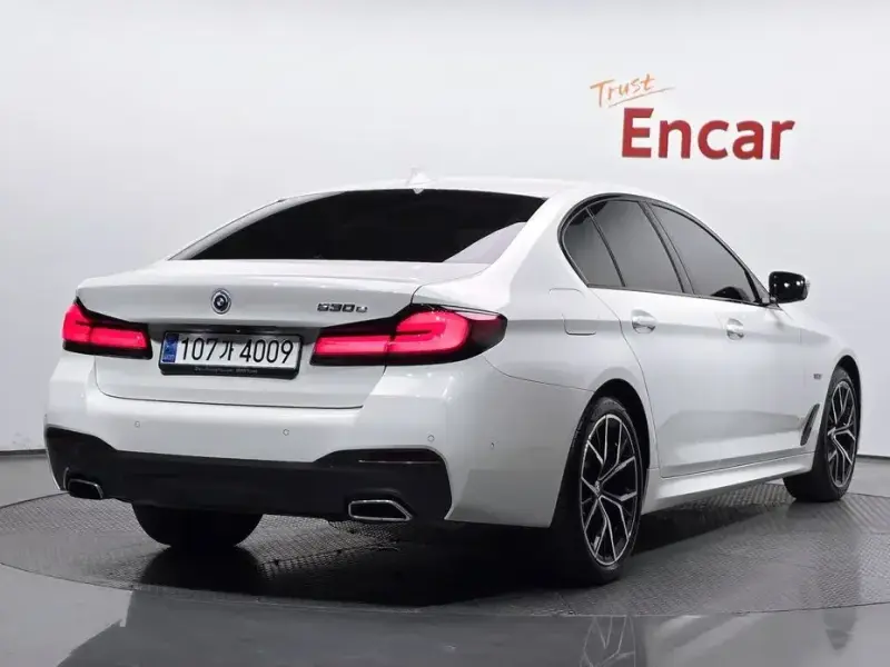 2023 BMW 5 серии с пробегом 30 582 км