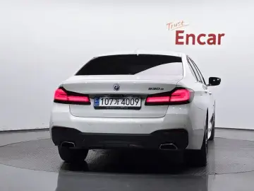 2023 BMW 5 серии с пробегом 30 582 км