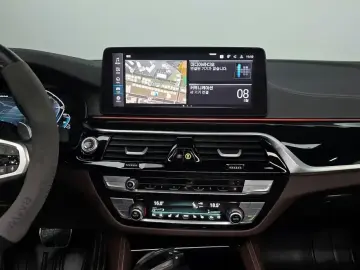 2023 BMW 5 серии с пробегом 30 582 км