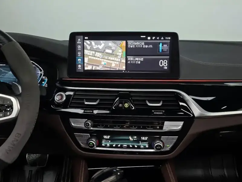 2023 BMW 5 серии с пробегом 30 582 км