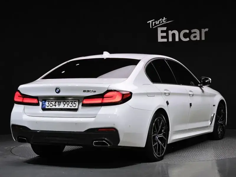 2022 BMW 5 серии с пробегом 86 152 км
