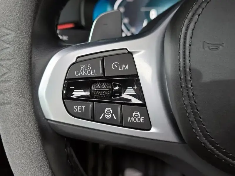 2023 BMW 5 серии с пробегом 30 582 км