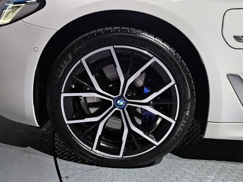 2022 BMW 5 серии с пробегом 86 152 км