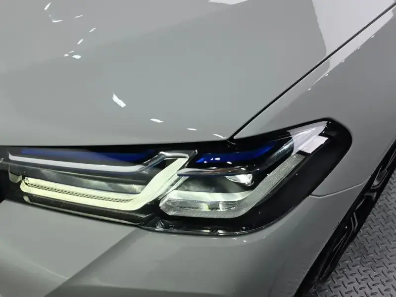 2023 BMW 5 серии с пробегом 30 582 км