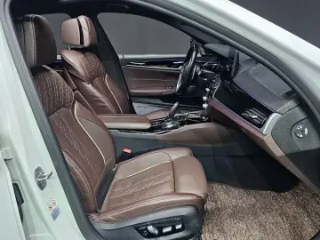 2022 BMW 5 серии с пробегом 86 152 км
