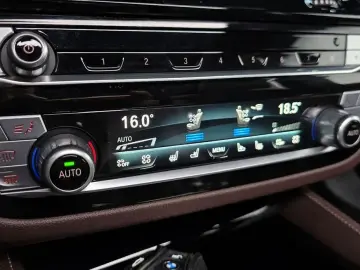 2023 BMW 5 серии с пробегом 30 582 км