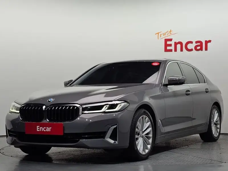 2022 BMW 5 серии с пробегом 62 029 км