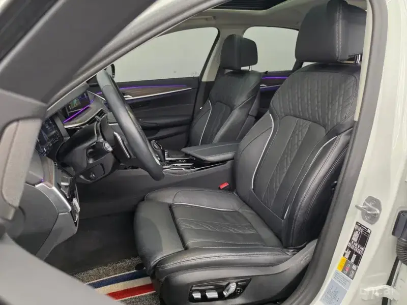 2023 BMW 5 серии с пробегом 58 946 км