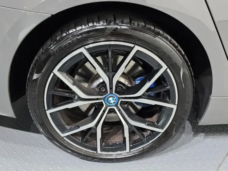 2022 BMW 5 серии с пробегом 29 229 км