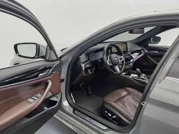 2022 BMW 5 серии с пробегом 29 229 км