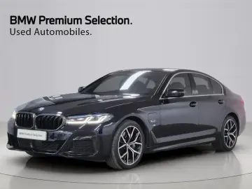 2023 BMW 5 серии с пробегом 44 528 км