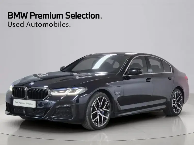 2023 BMW 5 серии с пробегом 44 528 км