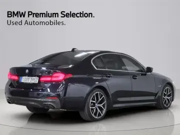 2023 BMW 5 серии с пробегом 44 528 км