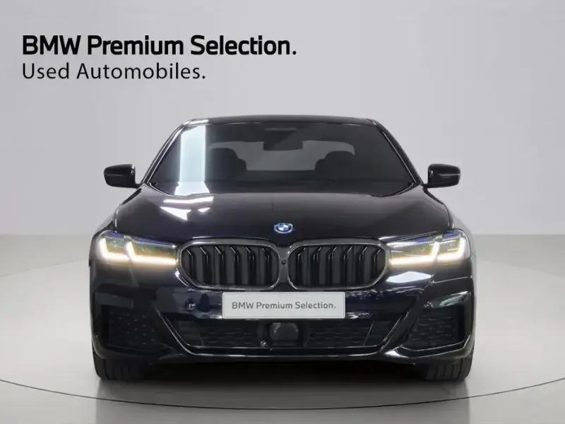 2023 BMW 5 серии с пробегом 44 528 км