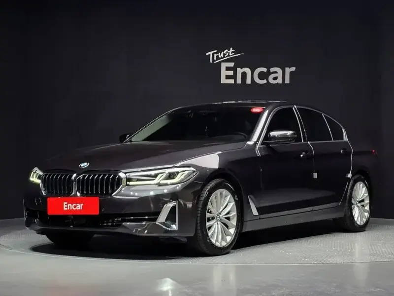 2023 BMW 5 серии с пробегом 30 522 км