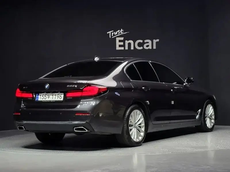 2023 BMW 5 серии с пробегом 30 522 км