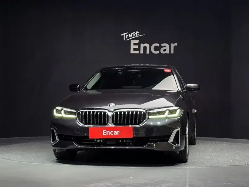 2023 BMW 5 серии с пробегом 30 522 км