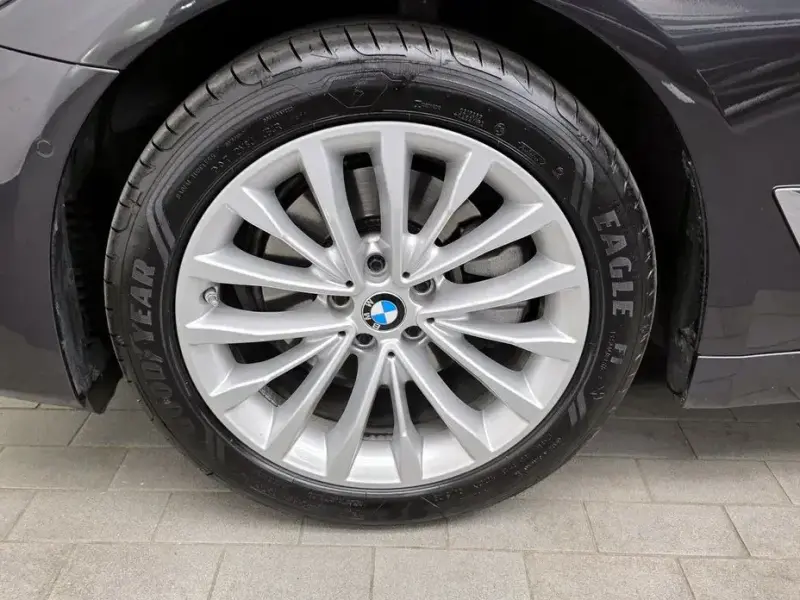 2023 BMW 5 серии с пробегом 30 522 км