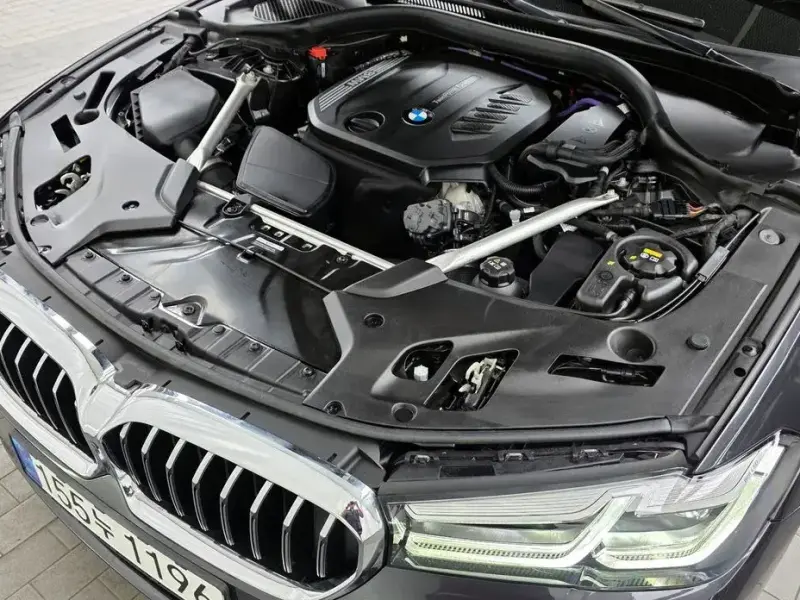 2023 BMW 5 серии с пробегом 30 522 км