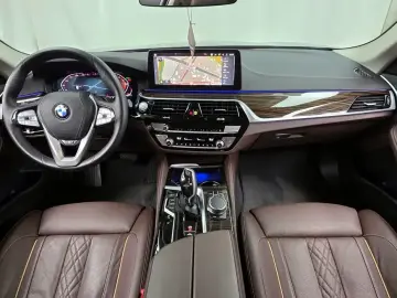 2023 BMW 5 серии с пробегом 30 522 км