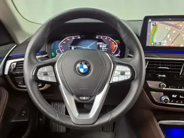 2023 BMW 5 серии с пробегом 30 522 км