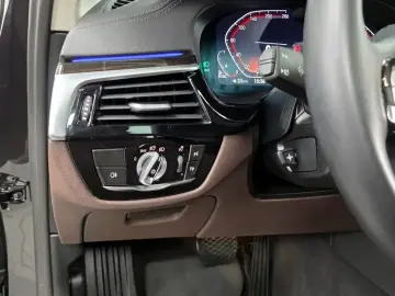 2023 BMW 5 серии с пробегом 30 522 км