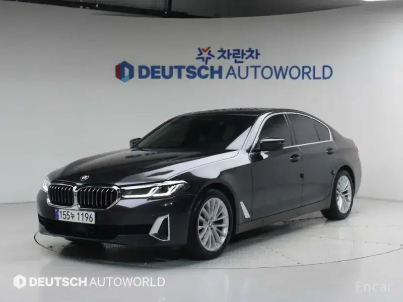 2023 BMW 5 серии с пробегом 30 500 км
