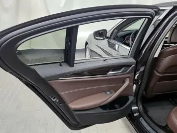 2023 BMW 5 серии с пробегом 30 522 км