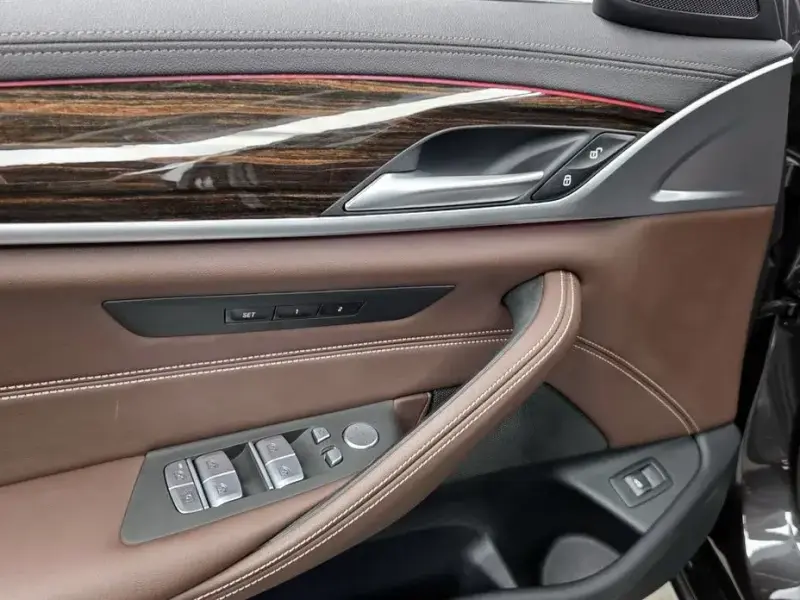 2023 BMW 5 серии с пробегом 30 522 км
