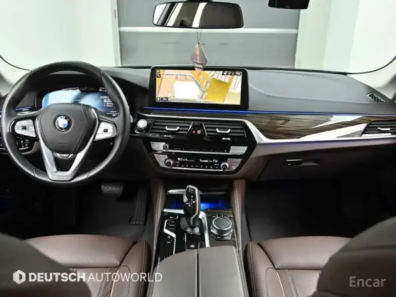 2023 BMW 5 серии с пробегом 30 500 км