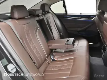 2023 BMW 5 серии с пробегом 30 500 км
