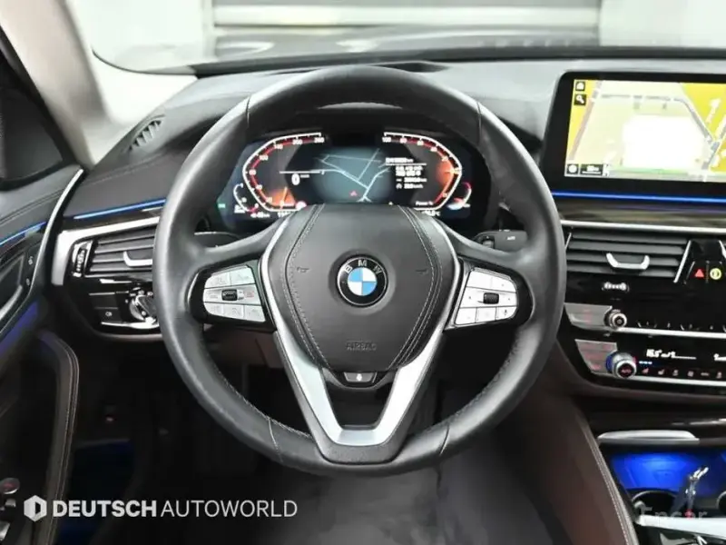 2023 BMW 5 серии с пробегом 30 500 км