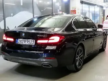 2023 BMW 5 серии с пробегом 55 332 км