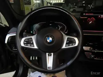 2023 BMW 5 серии с пробегом 55 332 км