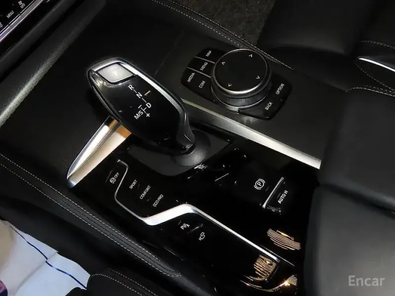 2023 BMW 5 серии с пробегом 55 332 км